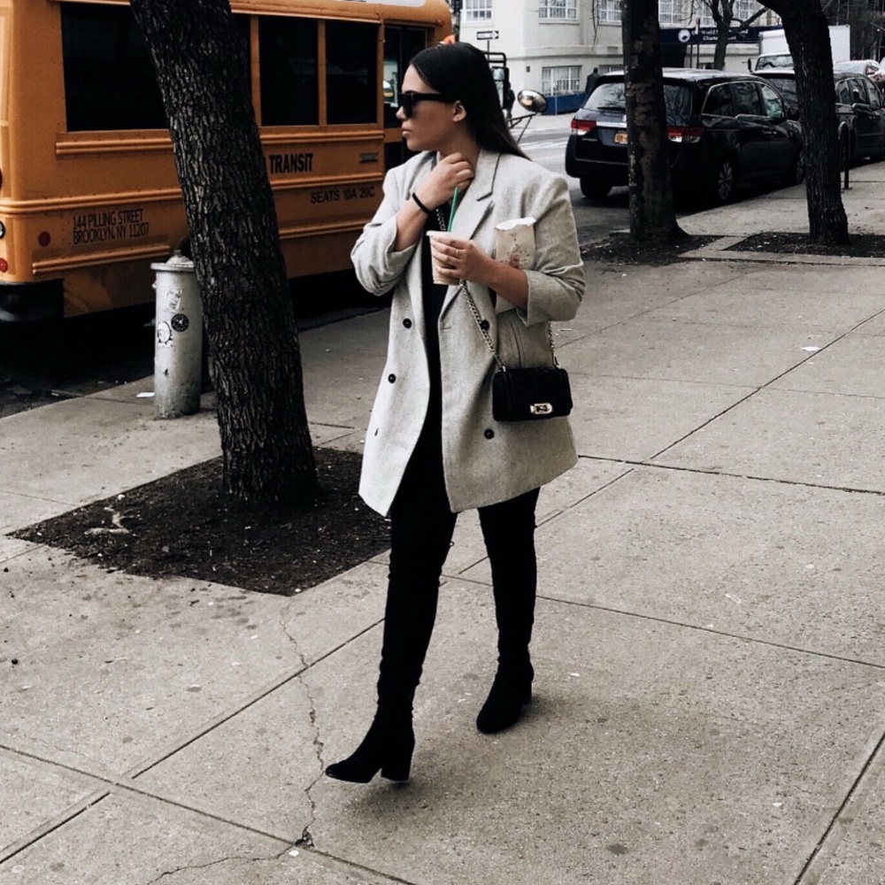 Line and Dot Blazer